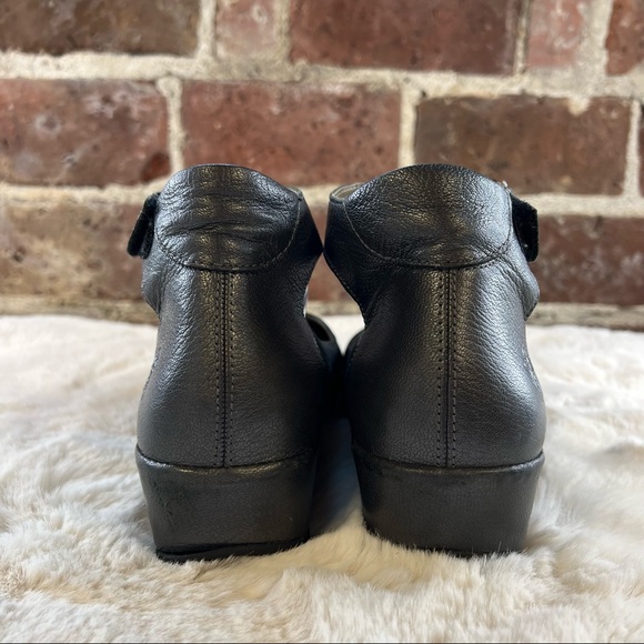 Fly London Gray & Black Wedge Slip-On Shoes Sz 39/9 - Picture 5 of 12